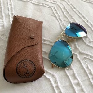 Blue Mirror Hold Frame RayBan Aviators